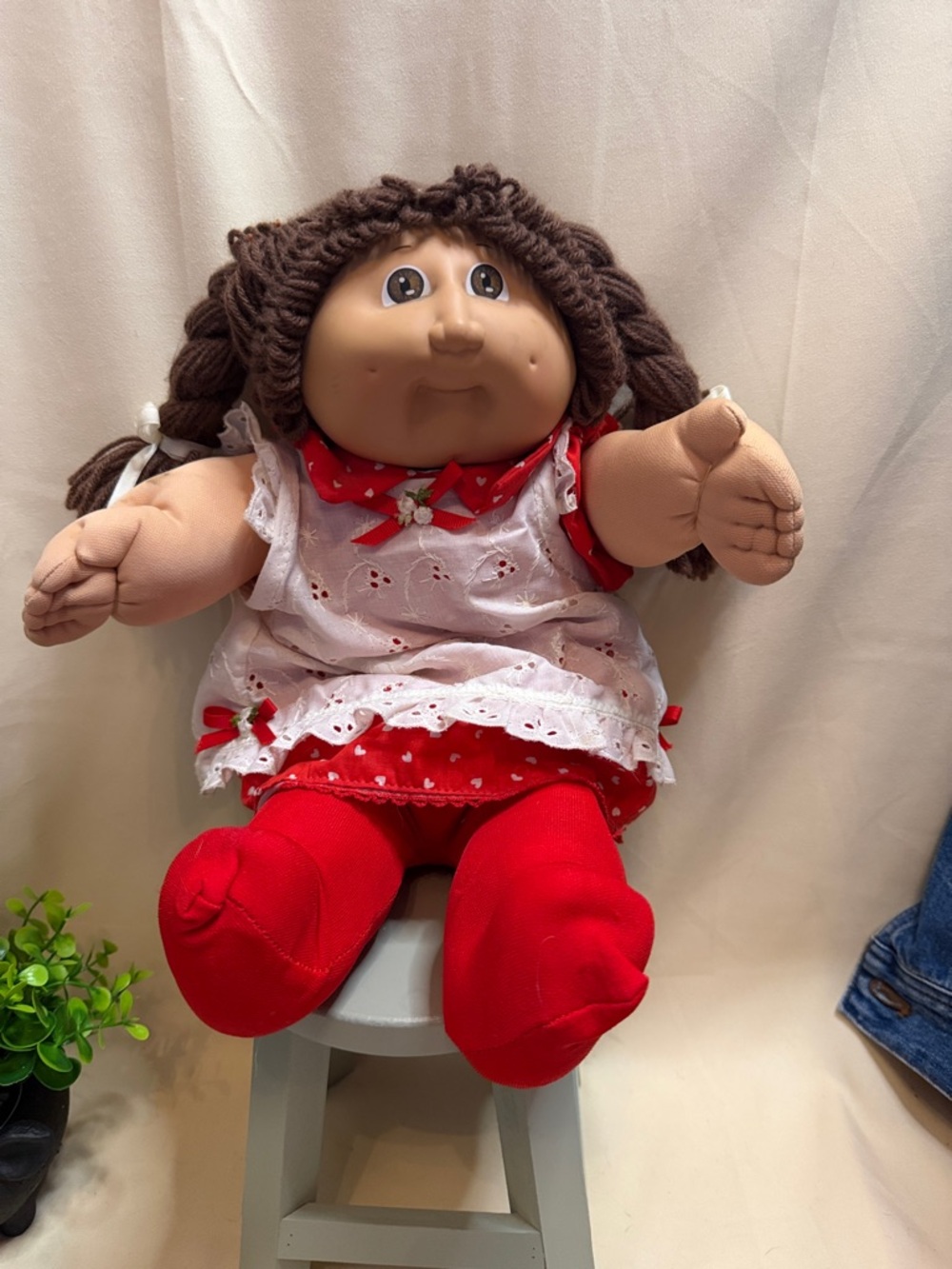 Cabbage Patch Kid in excellent condition with signature and diaper